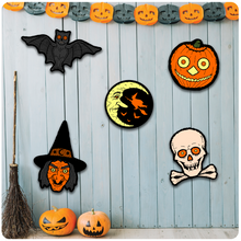 Load image into Gallery viewer, Retro Inspired Classic Hallowe&#39;en Cutout Set of 5
