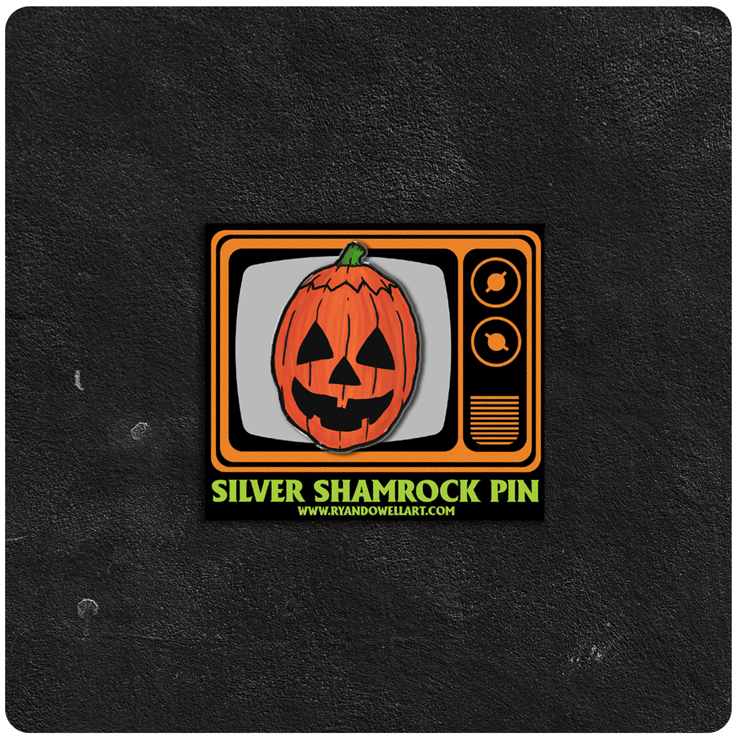Halloween III Silver Shamrock Retro Style Decoration & Pin Set
