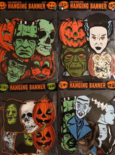 Load image into Gallery viewer, Halloween III Season of the Witch Mask &amp; Character Cutout Banner
